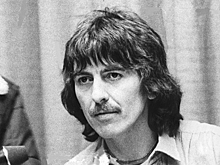 В Британии предложили пожить в доме гитариста The Beatles
