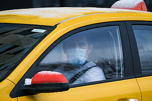 СПЧ задумал оставить таксистов только с российскими правами
