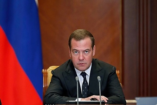 Россияне назвали самые запоминающиеся проекты Медведева