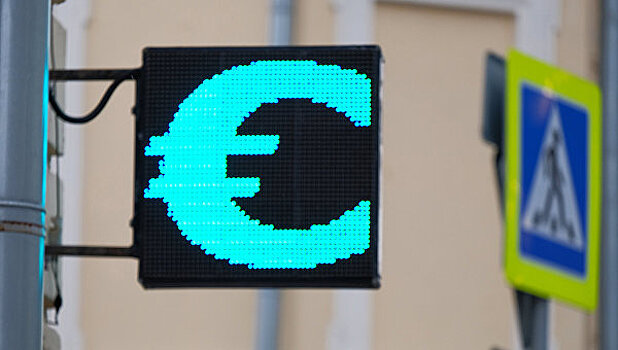 Рубль растет к евро