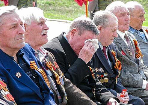 Петербургских ветеранов предложили делить на почетных и непочетных