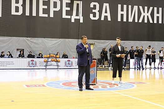 Олег Лавричев принял участие в открытии первого баскетбольного турнира Кубок Хайретдинова