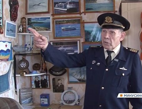 Капитан из Минусинска открыл музей судоходства в собственной квартире