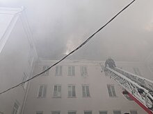 Многоэтажный жилой дом загорелся в Подмосковье