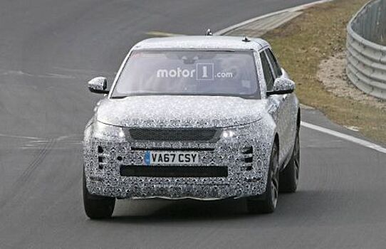 Range Rover Evoque Spied 2019 выглядит стильно на Нюрбургринге