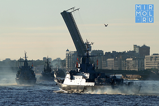 Репетиция военно-морского парада состоялась у берегов Каспийска