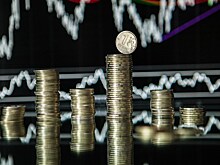 Рубль остановился в росте и отвязывается от нефти