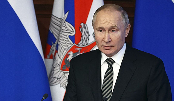 Путин предложил проиндексировать пенсии военных на 8,6%