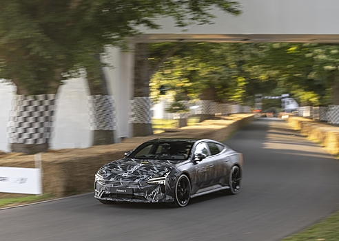 885-сильный электромобиль Polestar 5 дебютировал в предсерийном виде