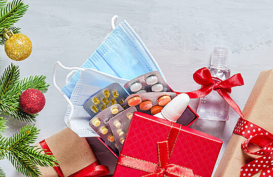 Антисептик — лучший подарок на Новый год?