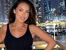 Певица Алсу поделилась снимком с родителями и братом Маратом Сафиным