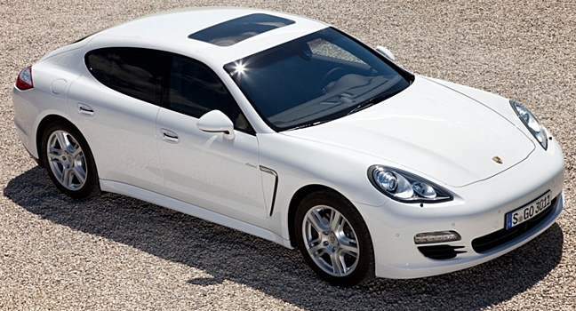 Porsche представила самую мощную Panamera в истории
