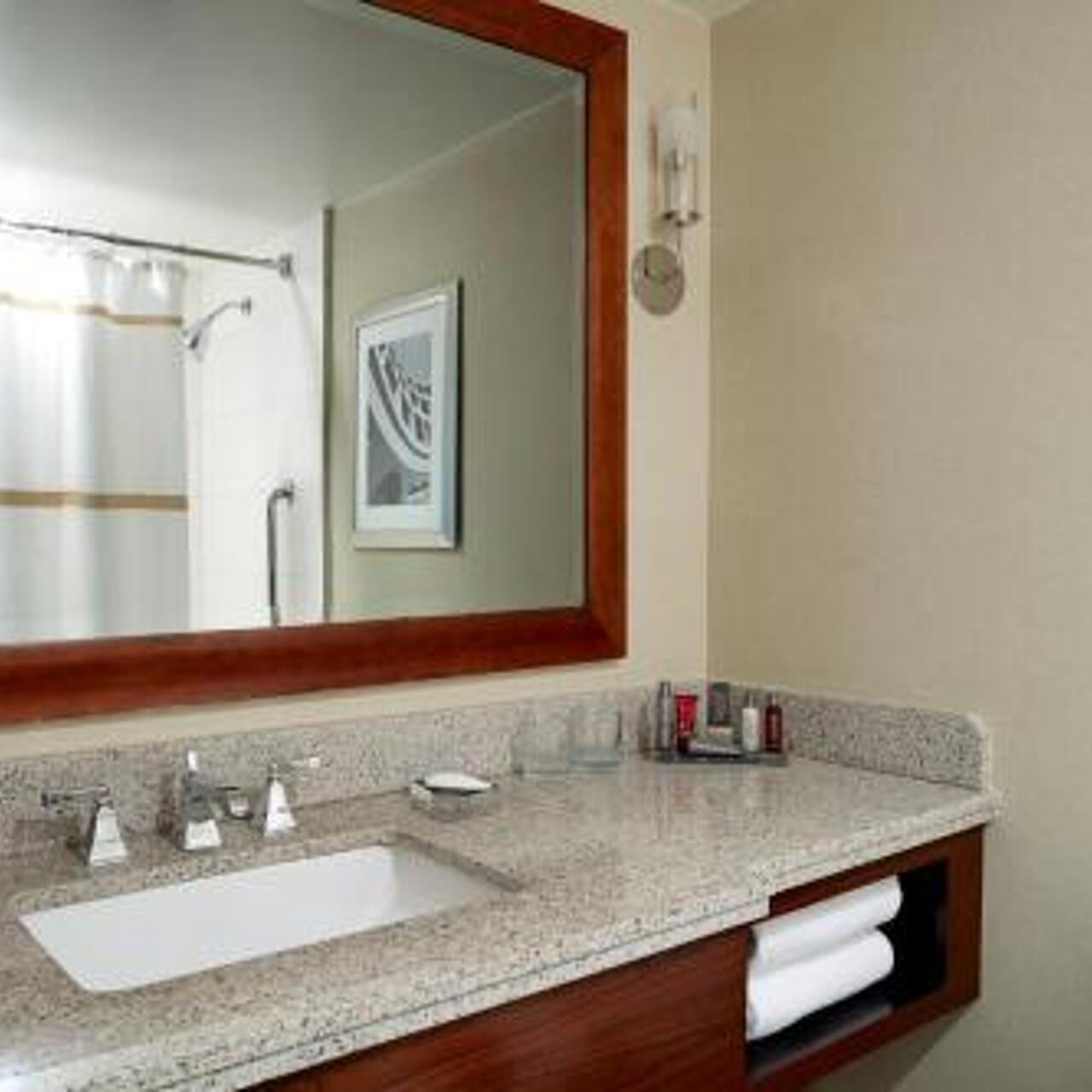 Как сделать чтобы зеркало в ванной не запотевало