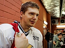 Россиянин сделал из Кубка Стэнли тарелку для пельменей