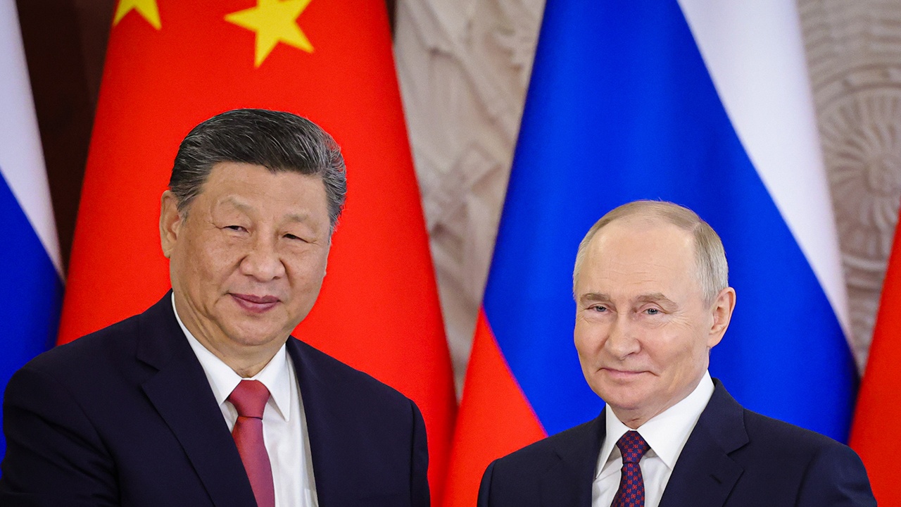 Ушаков позитивно оценил переговоры Путина и Си Цзиньпина в Пекине
