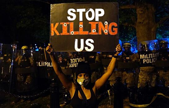 «Я не могу дышать!»: семь смертей афроамериканцев от рук полиции