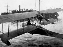 Как прошел первый в истории абордаж корабля с самолета