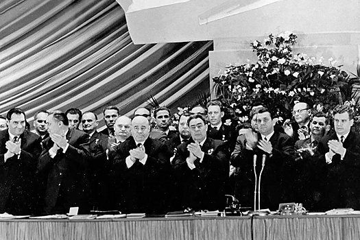 Футбольная война Киева и Донбасса. Как спорт на Украине превратился в фактор соперничества элит