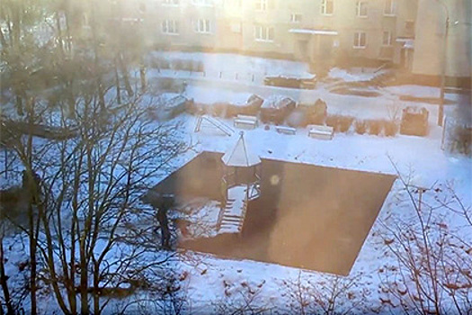 Надзорные органы заинтересовались укладкой асфальта со снегом в Пушкине