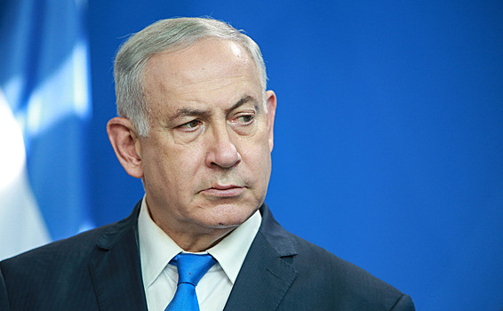 Экс-премьер Израиля обвинил действующего главу в кризисе отношений с  РФ