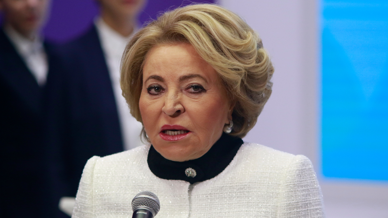 Матвиенко приняла участие в благотворительном проекте Ёлка желаний