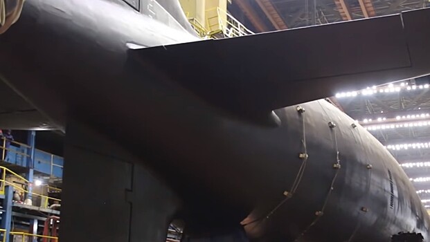 Видео спуска на воду атомной подлодки проекта «Ясень-М» появилось в Сети