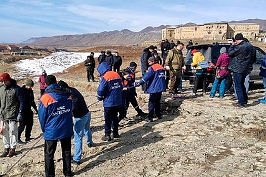 В Дагестане гид погиб на глазах туристов во время экскурсии