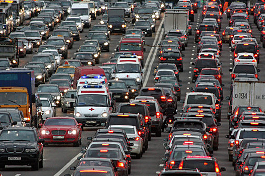 Удаленная работа — модный тренд этого сезона. Хорошо ли это?