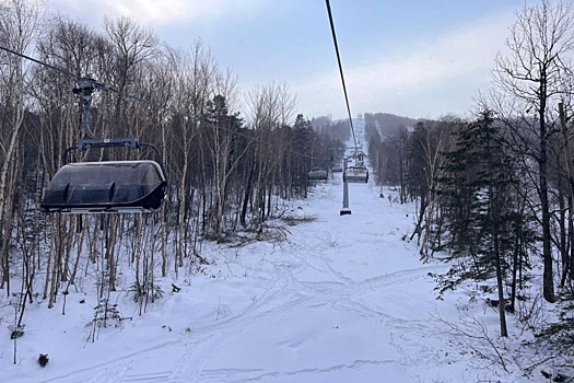 Сорок человек застряли на подъемнике ГЛК в Хабаровском крае