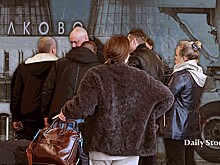 В петербургском Пулково люди по шесть часов сидели в самолетах из-за атаки БПЛА