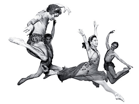 Извращенное искусство партийной элиты: как вожди с балеринами развлекались