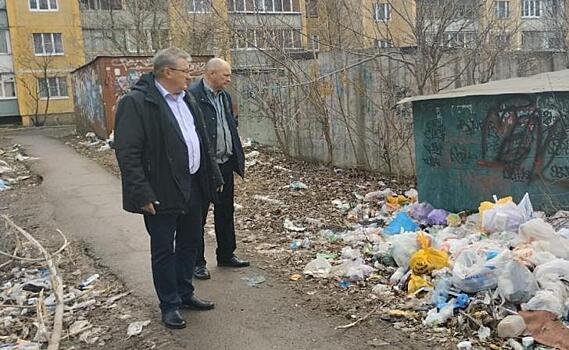 В Курске на улице Дейнеки убрали свалку