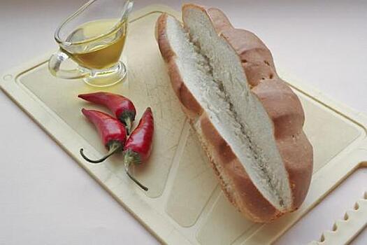 Британец купил в самолете сэндвич, состоящий из хлеба и листа салата