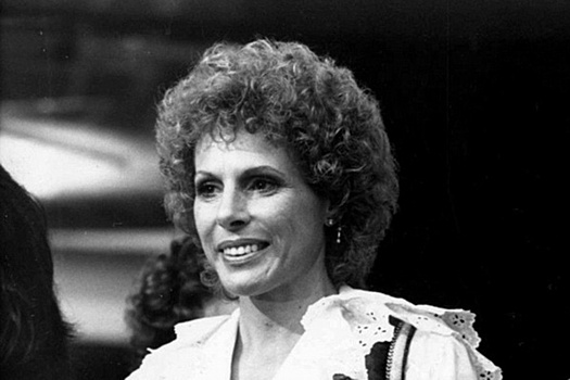 От остановки сердца умерла звезда итальянской эстрады Орнелла Ванони