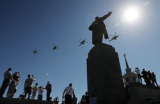 Воздушные парады в честь Победы прошли в регионах