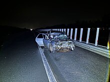 Под Оренбургом легковушка столкнулась с грузовиком, есть пострадавшие