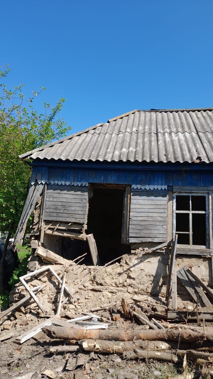 Три домовладения повреждены в результате атаки БПЛА в Курской области