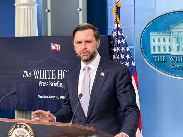 Вэнс отметил добросовестный подход Ирана к переговорам с США