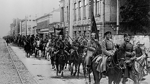 Какой приказ развалил русскую армию в 1917 году