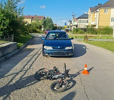 В Калининграде легковушка сбила выехавшего на дорогу 8-летнего велосипедиста