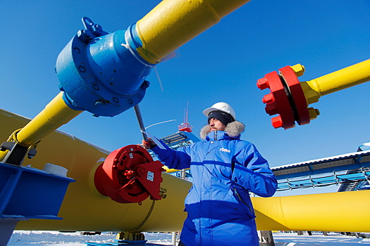 Поставки «Газпрома» в Европу рухнули почти в два раза