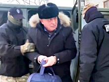 Силовой прием: КПРФ опять прессуют на Алтае, депутатов задерживают, у них идут обыски