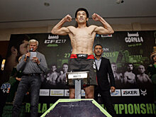 Казахстанец Шарипов проводит сборы в Тайланде