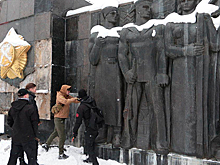 На Украине пытаются снести Монумент славы