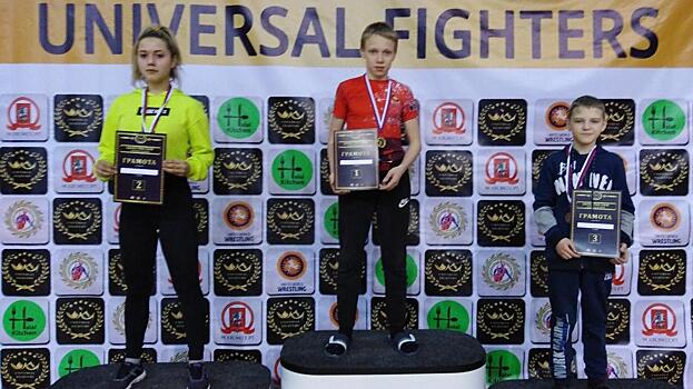 Юная вологжанка взяла серебро на всероссийском турнире борцов, выступая против юношей