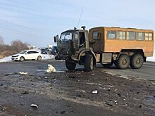 В Саратове внедорожник снес "девятку". Пострадала пассажирка из Лады