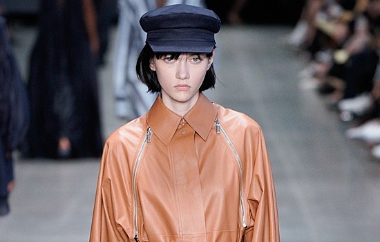 От шортов «бойфренда» до кожаных блейзеров: главные тенденции с Недели моды в Милане