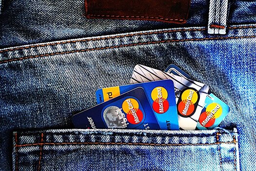 Air Serbia прекратила продажу билетов по выпущенным в России картам Visa и MasterCard