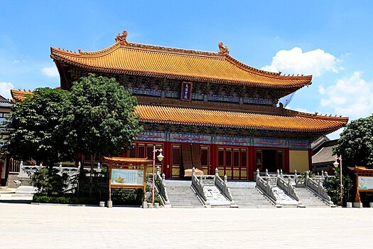 В Китае многодетным семьям раздадут по $777