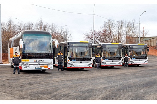 На ЕВРАЗ НТМК вывели на линию новые автобусы